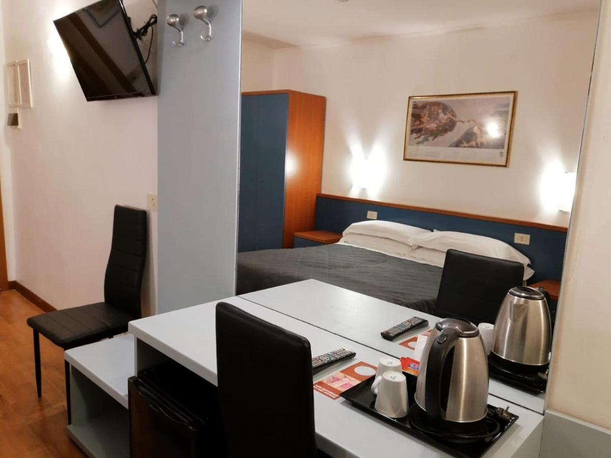 Hotel Julia Rom Eksteriør billede